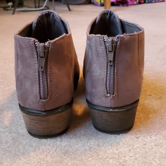 TG taupe suede ankle boots size 11 - Picture 4 of 11